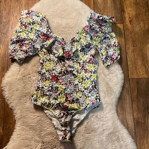 Zara Blouse Size Small Floral Short Sleeve Ruffle Collar V Neck Bodysuit